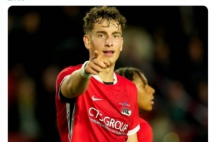 记者：尤文有意阿尔克马尔18岁前锋本德古兹·科瓦奇